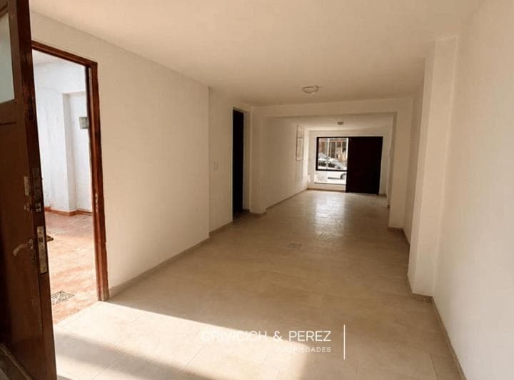 Local Comercial Zona Guemes - 5
