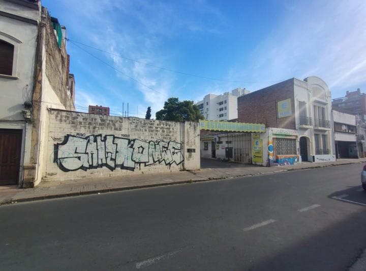 Terreno en Venta 1.253 m² en Alberdi | Potencial Constructivo 8.000 m² - 2