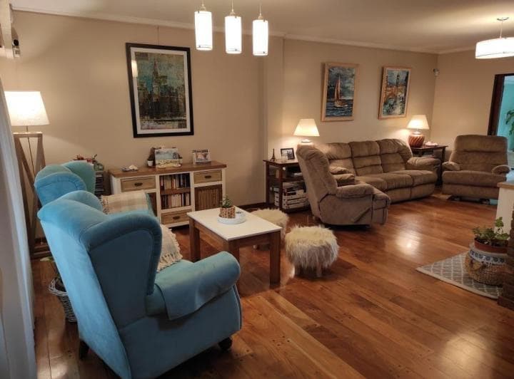 *importante Chalet de 6 Amb. Sobre Lote de 8,66 X 34 - 4