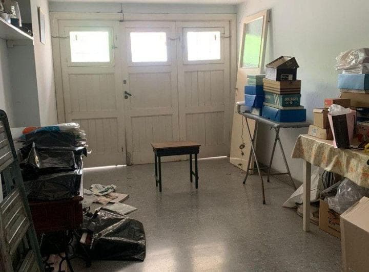 *casa de 4 Amb. en 2 Plantas *sobre 2 Lotes *a Modernizar - 5