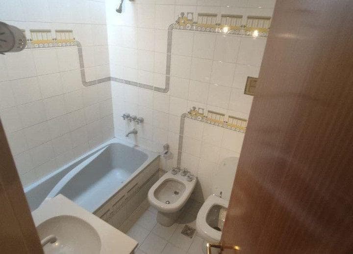 *chalet 6 Amb. Sobre Lote de 9 X 27 - 3