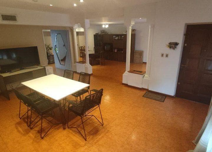 *chalet 6 Amb. Sobre Lote de 9 X 27 - 4