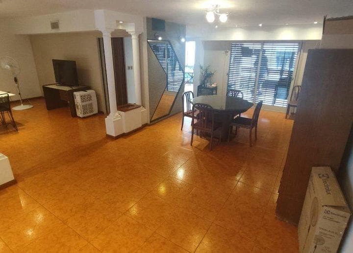 *chalet 6 Amb. Sobre Lote de 9 X 27 - 5