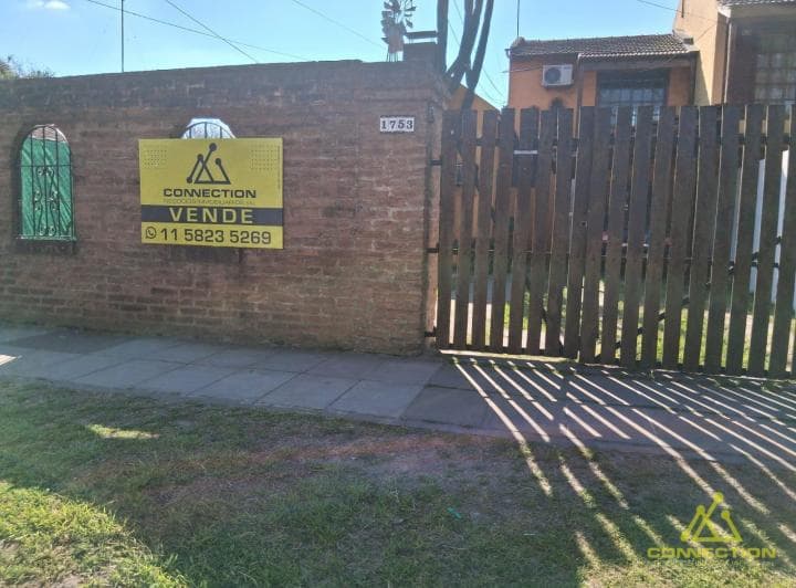 Casa en Grand Bourg 4 Ambientes con Pileta - 3