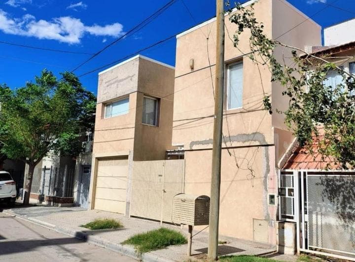 Venta Duplex 4 Dorm. a Nuevo Neuquen - 2