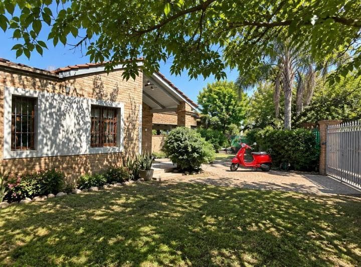 Casa en Villa Belgrano – 547 m² de Terreno, Pileta - Apto Crédito Bco. Frances - 2