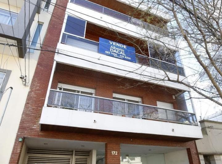 Venta Departamento 3 Dorm, La Plata. con Cochera - 2