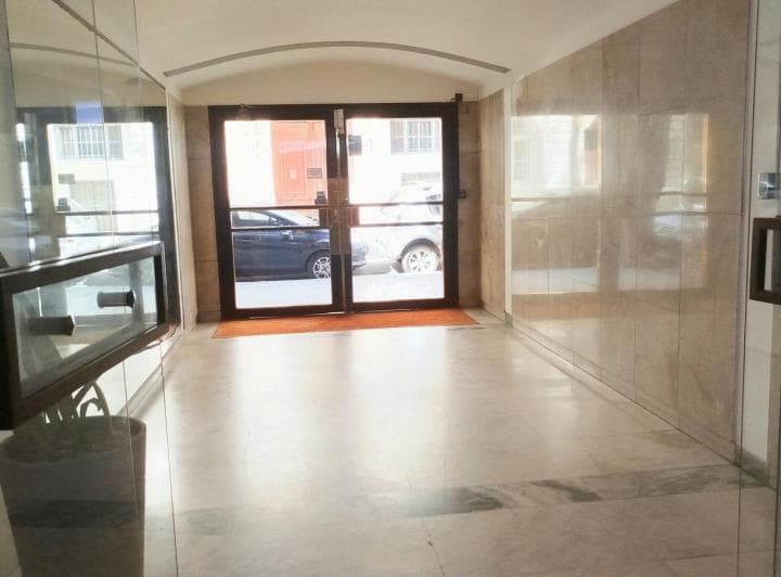 Departamento 2 Dorm., Balcon Corrido y Excelente Living, Baulera y Cochera - 3