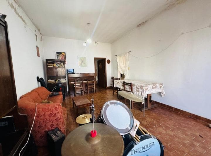 Venta Casa 4 Ambientes + Local en Moron - 4