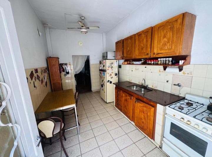 Venta Casa 4 Ambientes + Local en Moron - 3