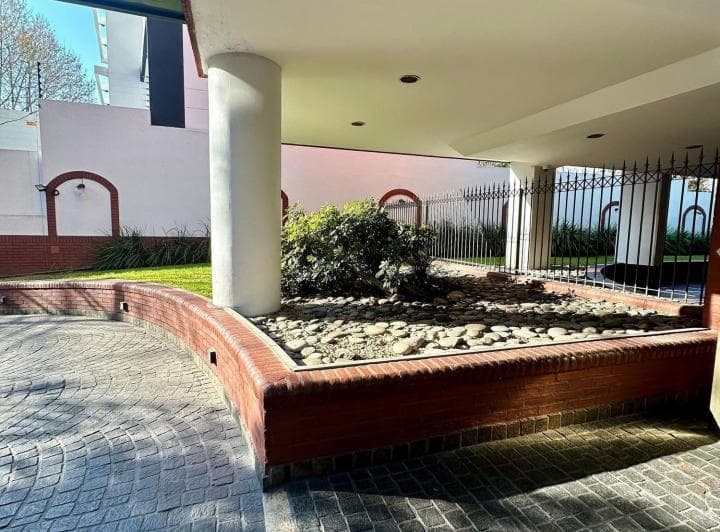 Venta Depto 4 Ambientes + Cochera Ramos Mejia - 2
