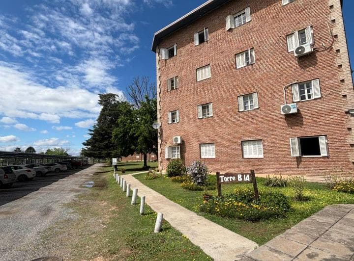 Alquiler Departamento 3 Dorm Zona Parque Kempes - 2