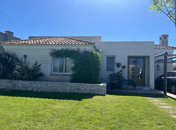 Casa en Venta Barrio Puerto, El Cantón - 2