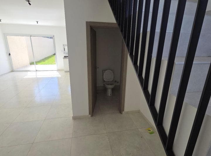 Docta Duplex en Venta 3 Dorm. 3 Baños - 2