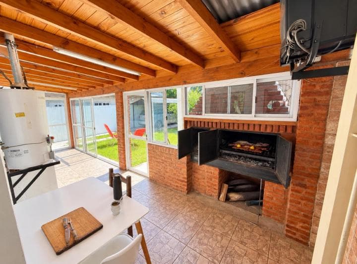 Casa 4 Ambientes con Parque, Galería y Monoambiente Anexo – La Reja - 5