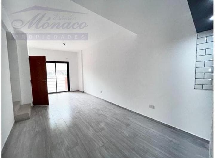 A Estrenar! 3 Amb Duplex Al Frente, con Balcón y Terraza. - 2