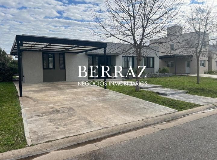 Casa Venta 3 Dorm. Barrio Molinos Sur Lote de 830 m² Haras Santa Maria, Escobar - 2