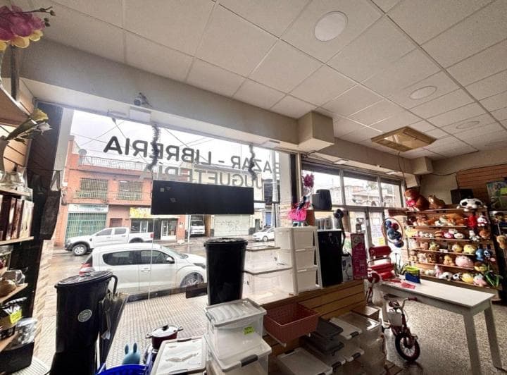 Local Comercial en Alquiler – 360 m² – Fabián Onsari 1553, Wilde - 4