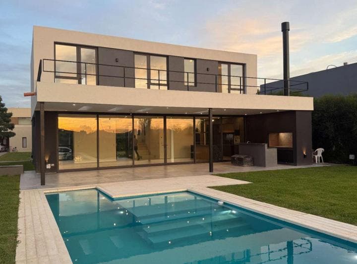 Venta Casa 5 Amb Puertos Ceibos a Estrenar - 2