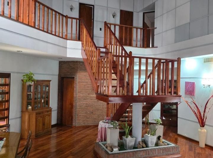 Impecable Chalet 6 Ambientes con Detalles de Categoría en Zona Agustiniano - 5