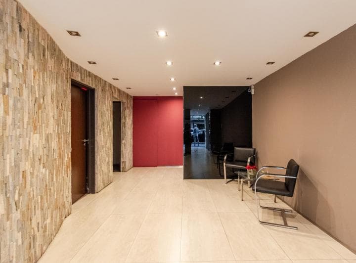 Luminosa Oficina en Venta y Alquiler, Monoambiente en Caballito, Cerca de Todo. - 2
