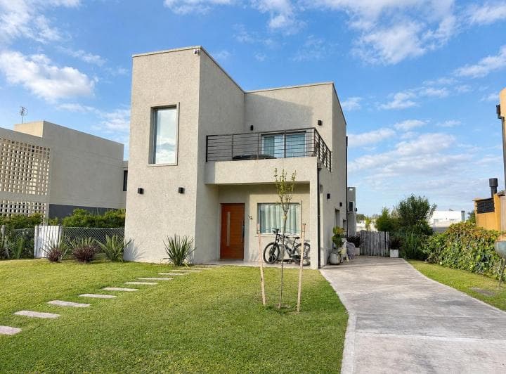 Casa en Venta en Santa Elena - 2