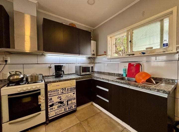 Casa 3 Dorm. Reciclada a Nueva en Los Paraísos - Venta - 4