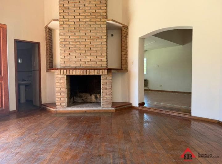 Excelente Propiedad en Venta Sobre Gran Terreno, 3 Dorm., Gran Parque con Asador y Pileta - 4