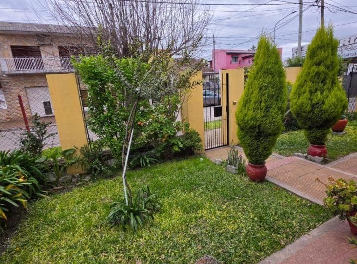 Venta Casa PH 4 Ambientes con Cochera y Jardín en José C. Paz - 4