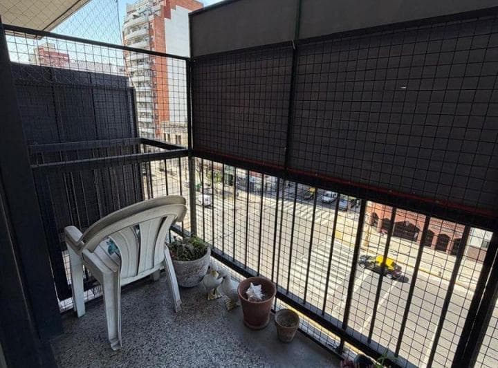 3 Ambientes Al Frente con Balcón Sobre Av Montes de Oca en Venta Barracas - 3