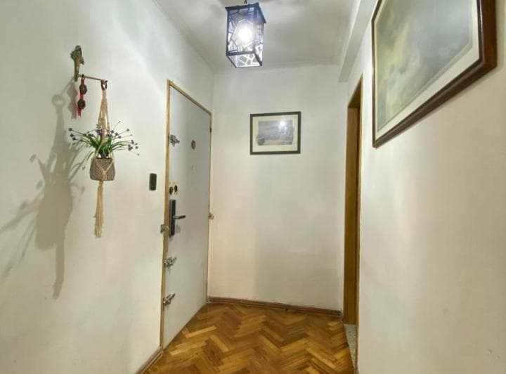3 Ambientes - Av Rivadavia y Doblas - Exc Ubicacion - Balcon y Baulera - 2