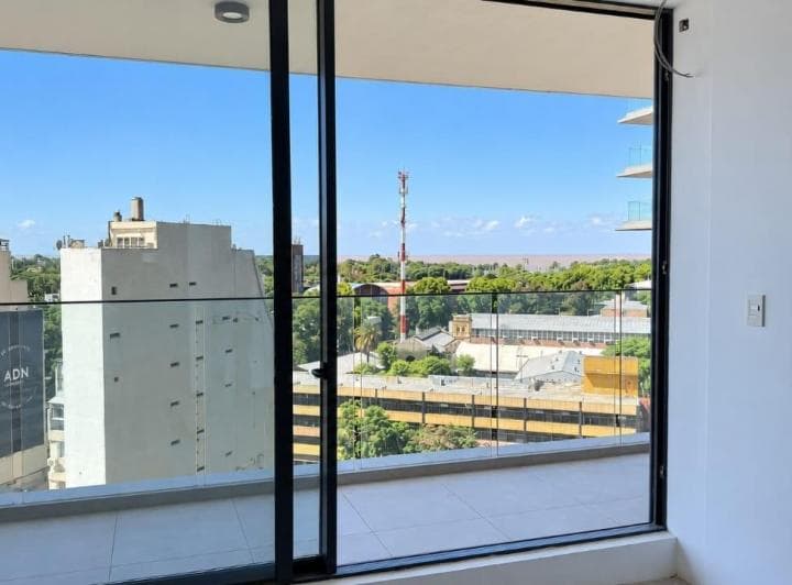Departamento 94 m² - 2 Amb. - 2 Cocheras Piso Alto - 5