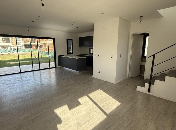 Casa en Spring Park - 2