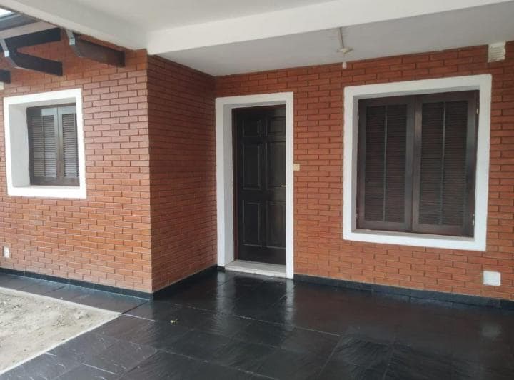 Av Hermosa Vivienda. - Linda Zona a Una Cuadra del Dino R - 20. - 4