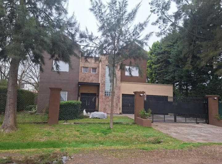 Venta Casa 3 Ambientes, Casa de Huéspedes, Moreno Al 800, Exaltación de La Cruz, Apta Crédito - 4