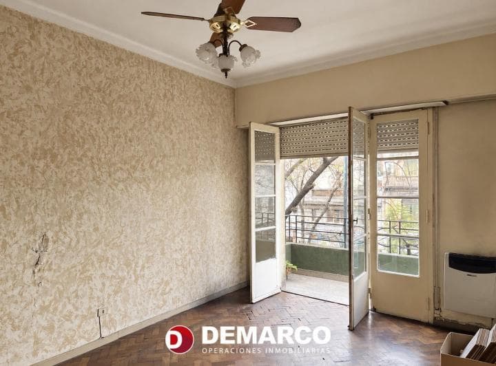 Departamento de 2 Ambientes a La Calle con Balcón - 3