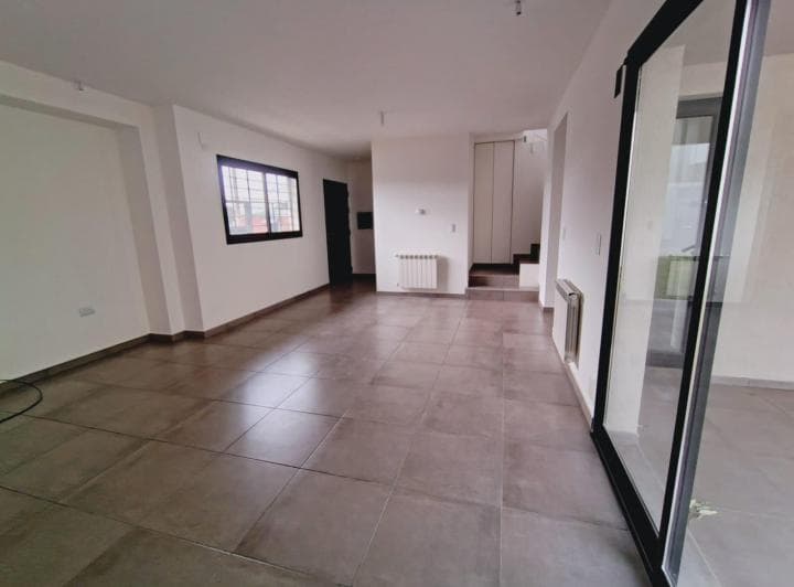 Alquiler Dúplex 3 Dorm. - 3 Baños - Asador y Cochera en Valle Escondido - 3