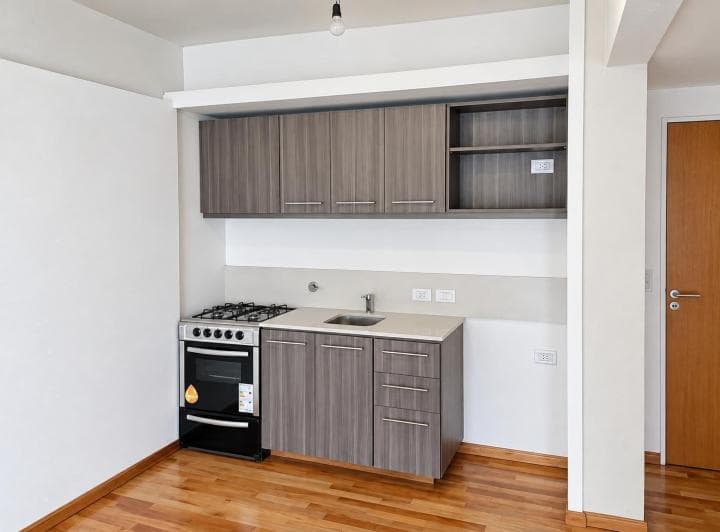 Amplio Departamento de 3 Ambientes en Caballito con Cochera Fija Apto Profesional - 3