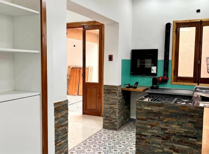 Casa de Estilo en PH - 3 Dorm - Cochera - Calle 116 E/64 y 65 - La Plata - 4
