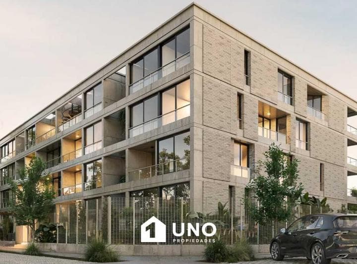 Departamento de 2 Dorm. en Planta Baja con Patio y Amenities en Fisherton. Cochera. - 2