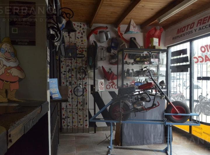 Venta Amplio Local Comercial en El Centro de Belen de Escobar - 2