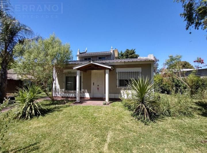 Venta Casa 4 Ambientes en Barrio Parque Sakura, Exaltación de La Cruz - 2