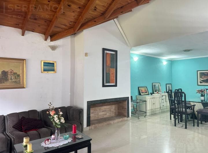 Venta Casa 3 Ambientes con Jardin y Pileta en Martinez - 3