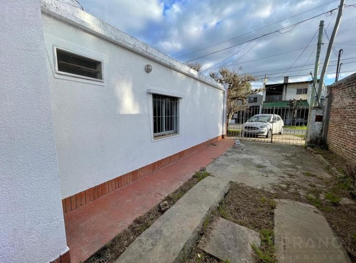 Venta Casa 5 Ambientes, con Jardin y Parrilla, Apta Credito - Escobar - 3