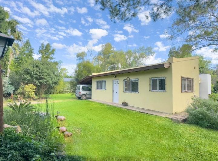 Venta Casa 4 Ambientes en Barrio Parque Jularó, Exaltacion de La Cruz - 2
