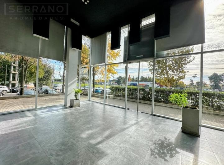 Local Comercial a La Venta Paralelo 50 Ubicado en Colectora Panmericana Km 49.5 - Pilar - 3
