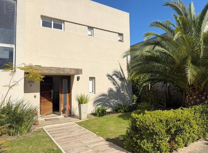 Venta, Casa a La Laguna, 5 Ambientes, Barrio San Marco, Villanueva, Tigre - 2