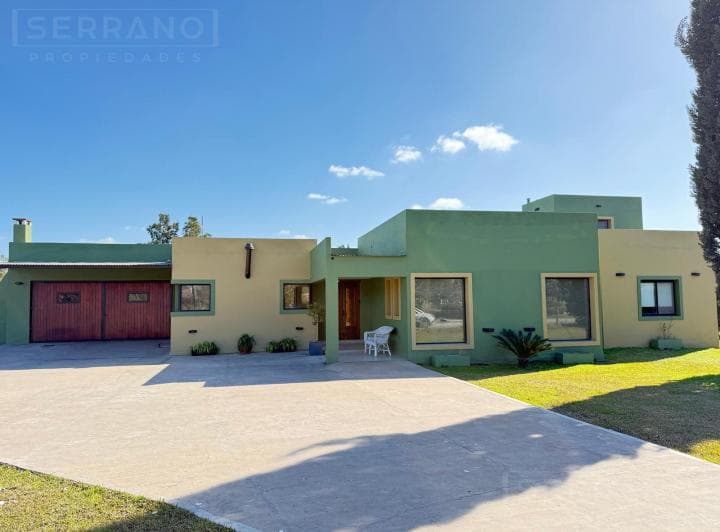 Venta Casa 3 Dorm., Suite, Pileta en Barrio Amancay, Fatima, Pilar - 3