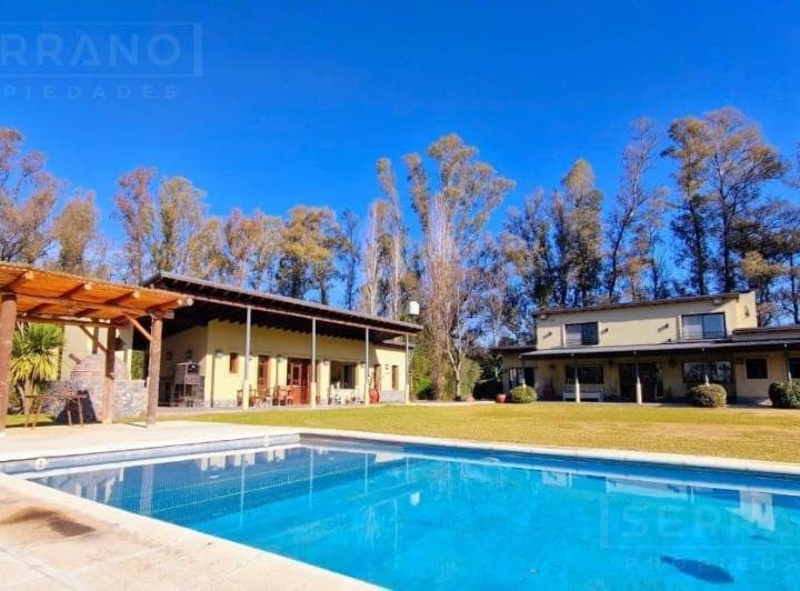 Venta Casa 6 Ambientes en Chacras del Molino, Exaltacion de La Cruz - 2