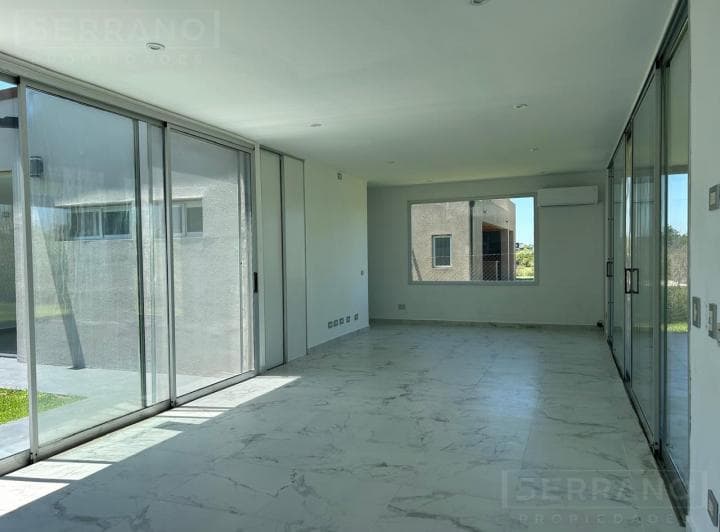 Casa de 3 Dorm. y Pileta en Venta, Area 11, Barrio San Sebastian, Escobar - 4